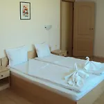 грийн форт нокс Апартамент